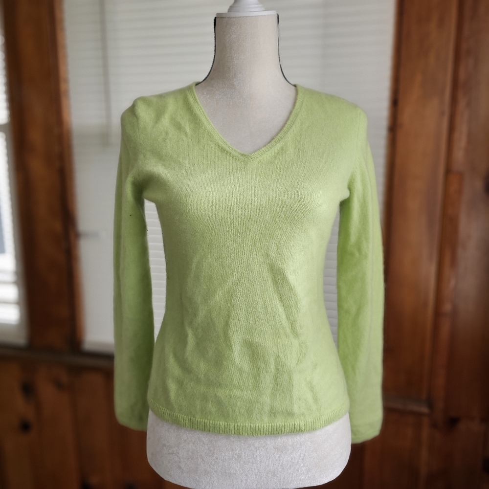 Vintage Talbots V neck sweater 100% cashmere pistachio green size small P - Picture 1 of 6